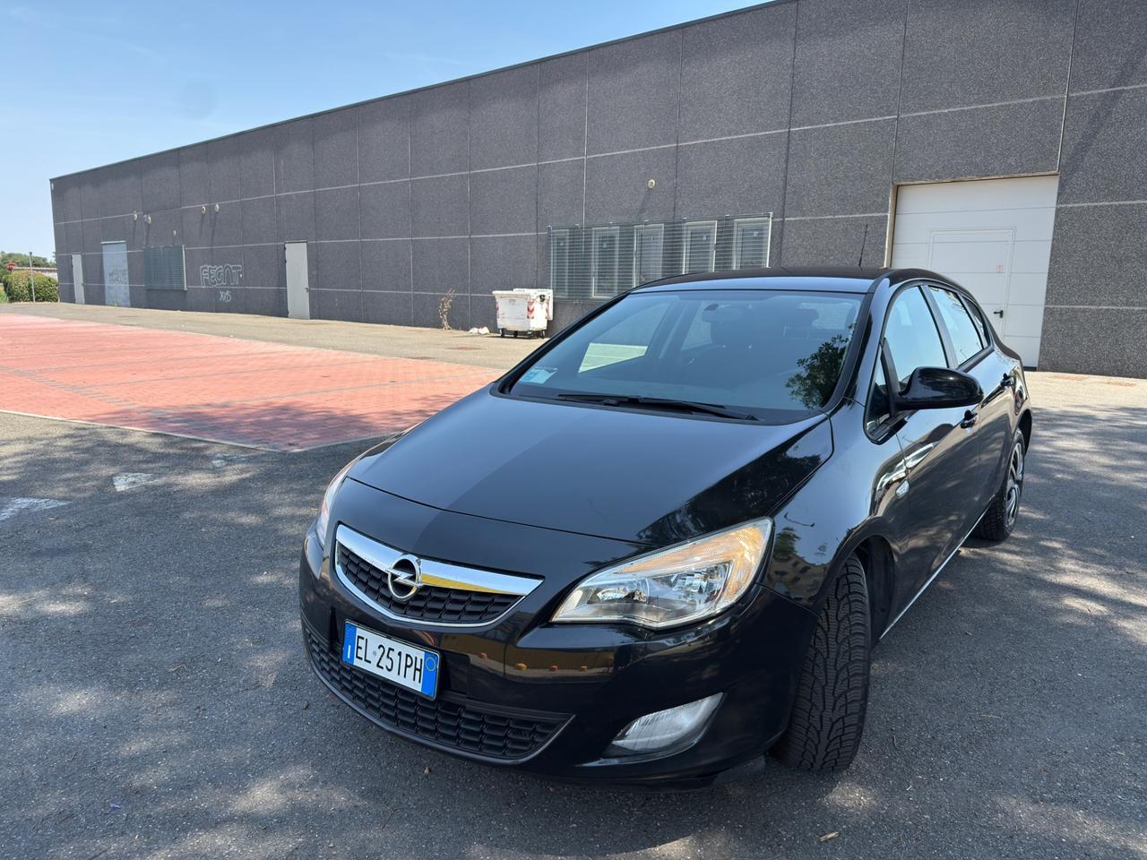 Opel Astra 1.4 Turbo 140CV 5 porte Cosmo