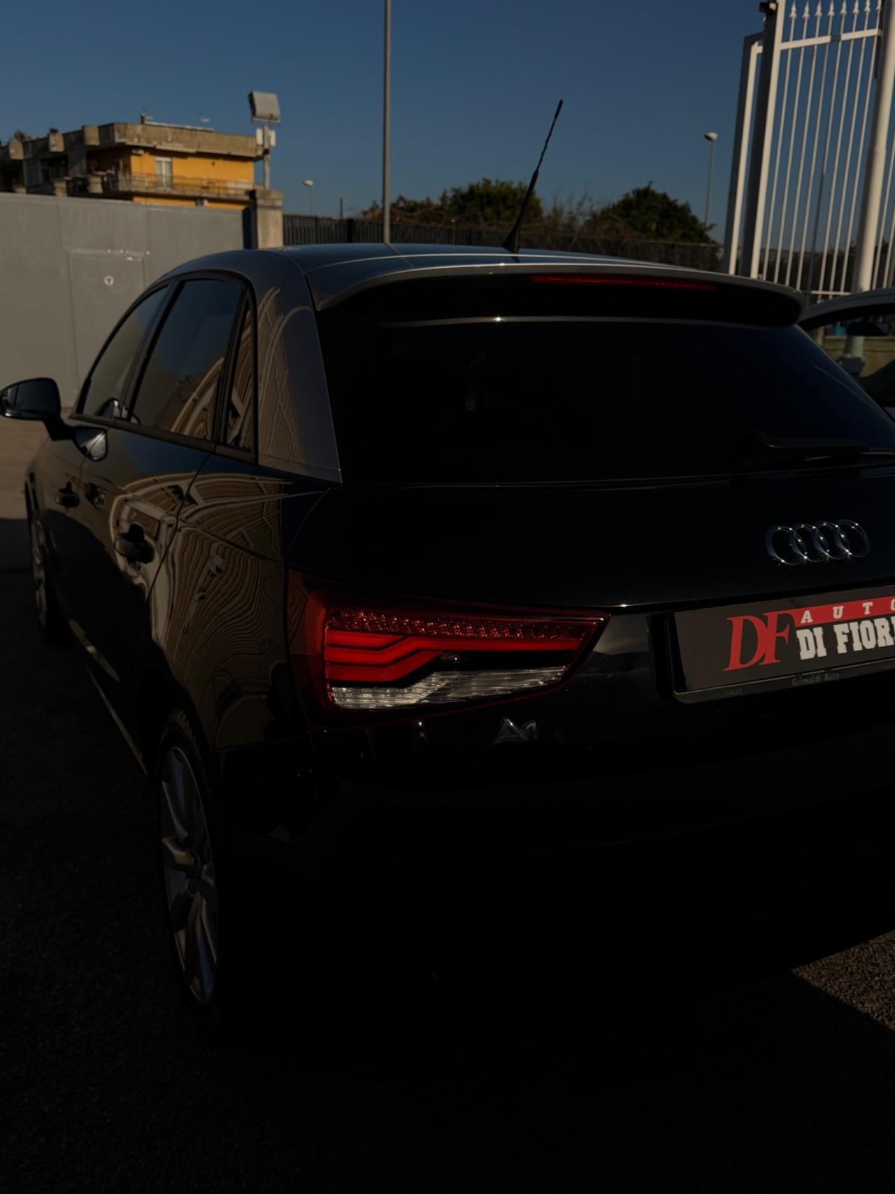 Audi A1 1.6 TDI 116 CV S tronic Metal plus