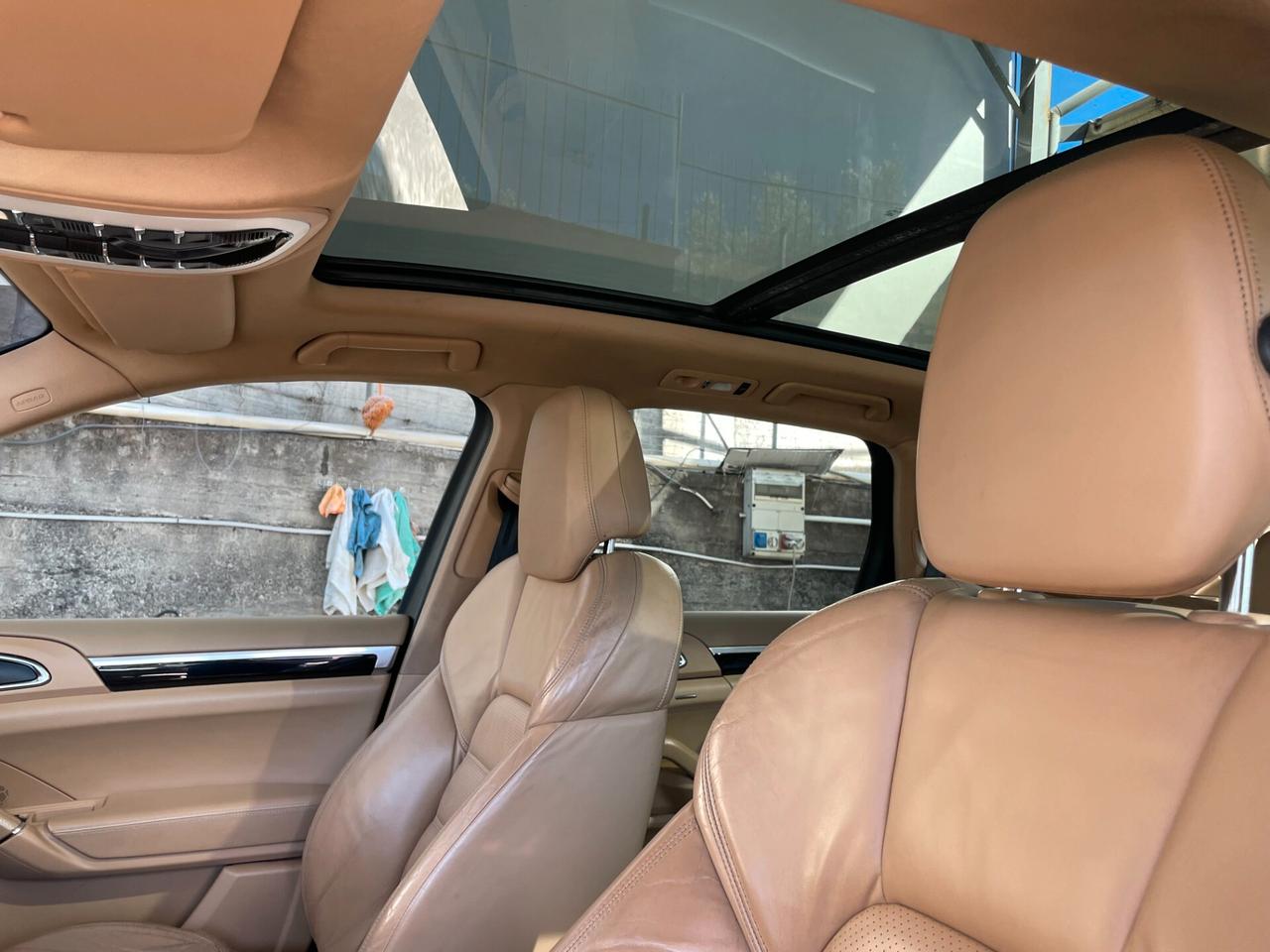 Porsche Cayenne 3.0 Diesel motore nuovo