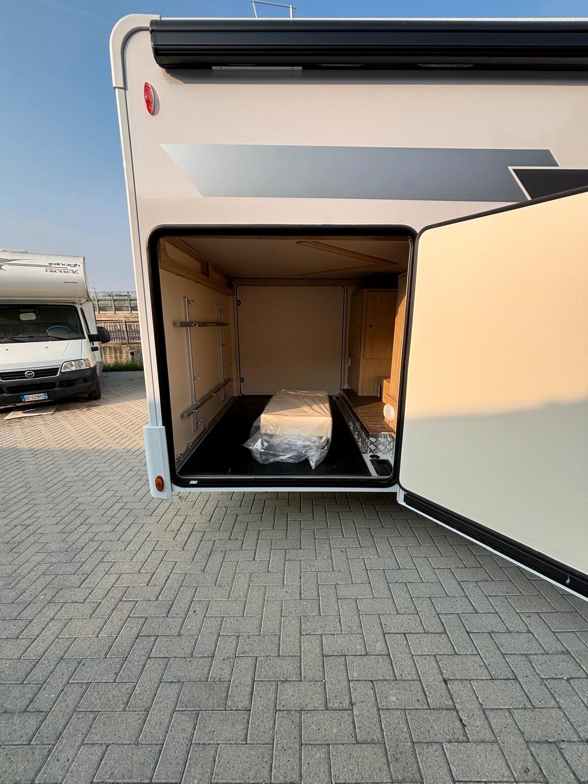 Ci International Horon 90M Sport camper