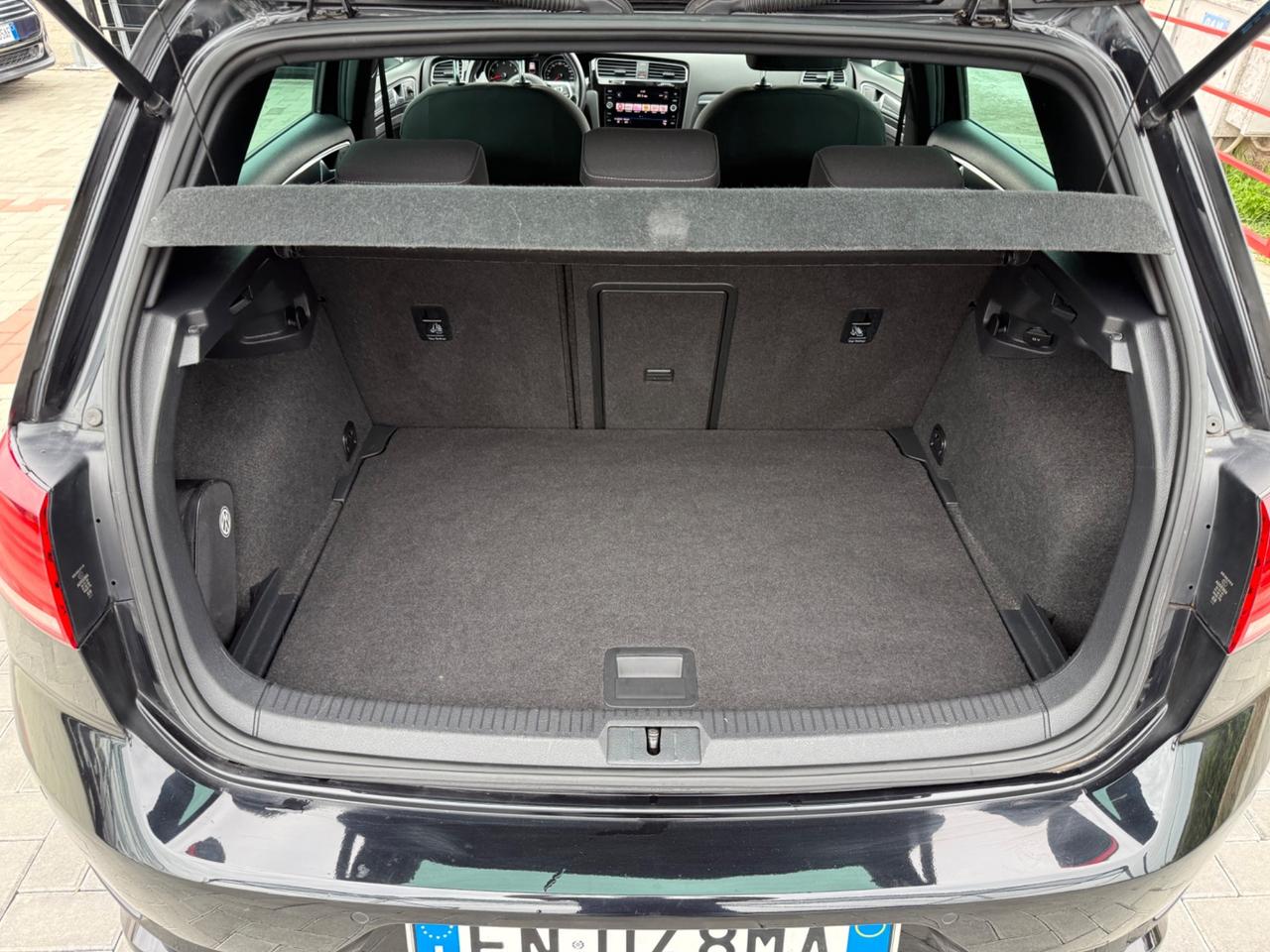 Volkswagen Golf 1.4 TSI 125 CV 5p. Sport R-LINE NEOPATENTATI