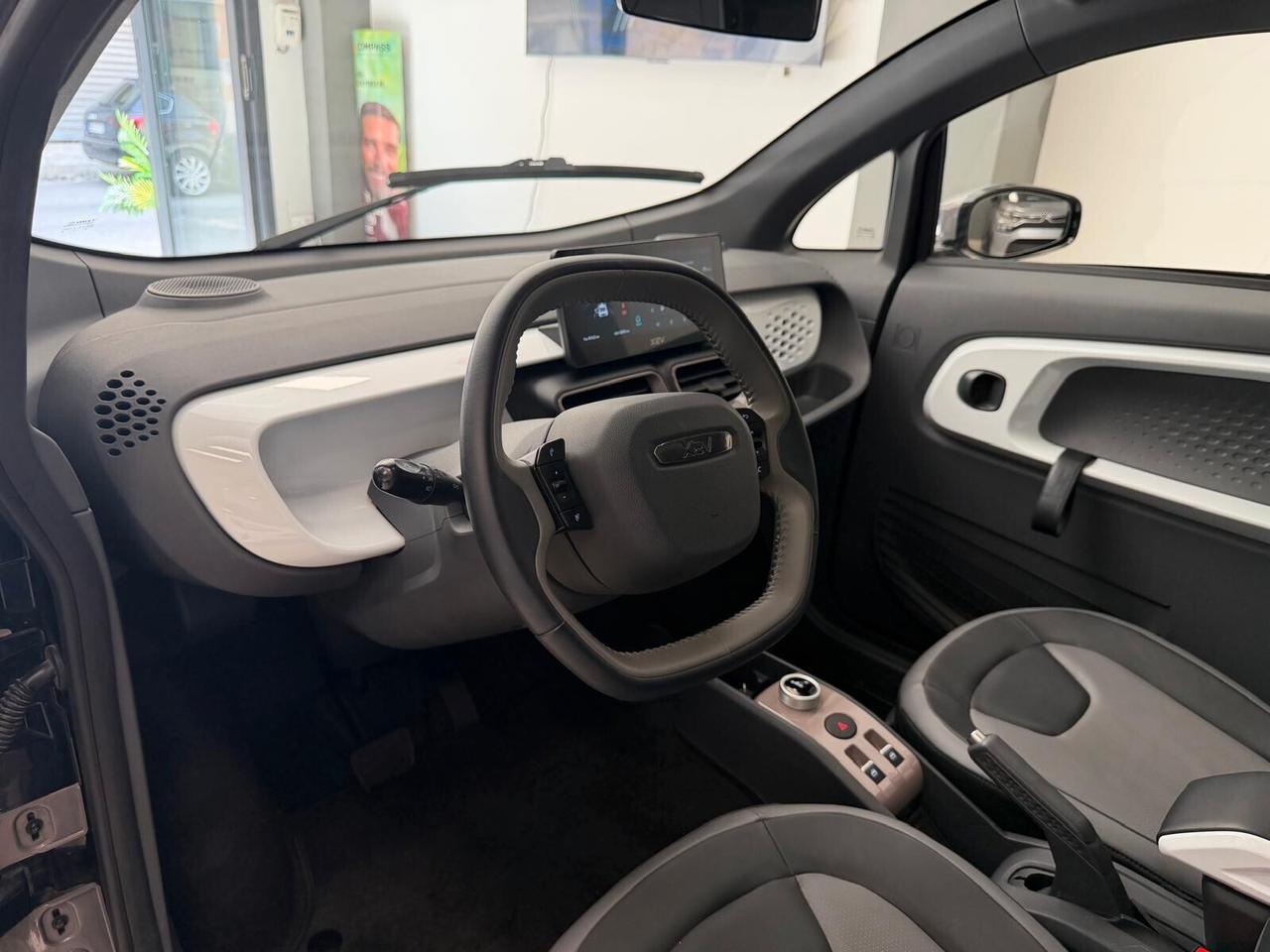 Xev Yoyo Pro rate da 140 al mese