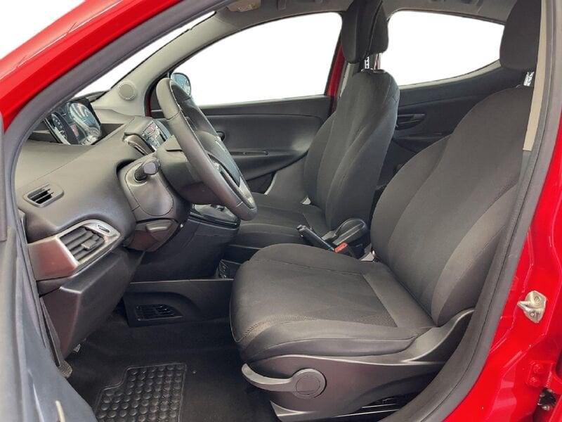 Lancia Ypsilon III 2015 1.0 hybrid Gold s&s 70cv