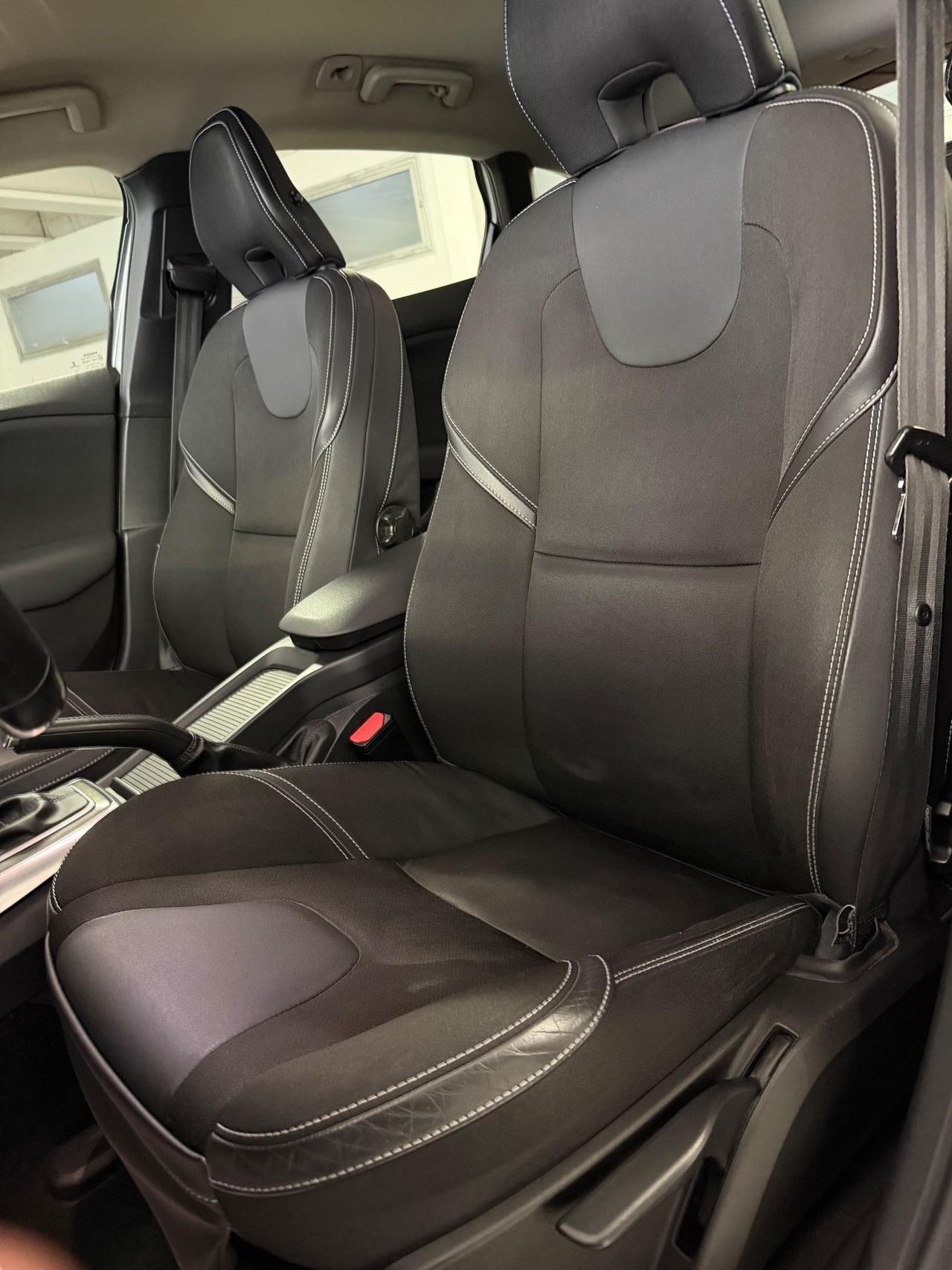 Volvo V40 D3 Geartronic Momentum