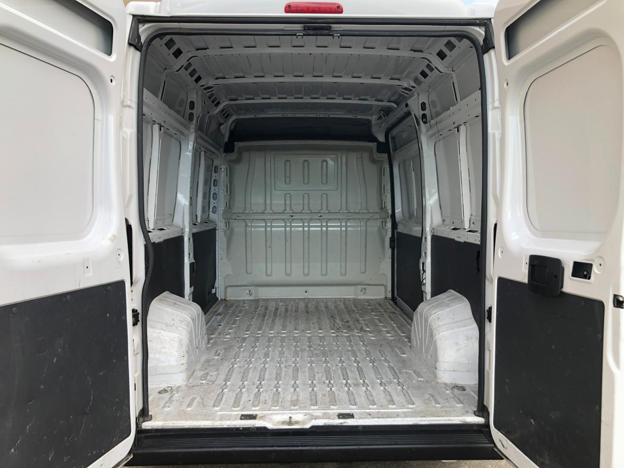 Peugeot Boxer 35 2.2 BlueHDi 140 S&S L2 H2 Furgone