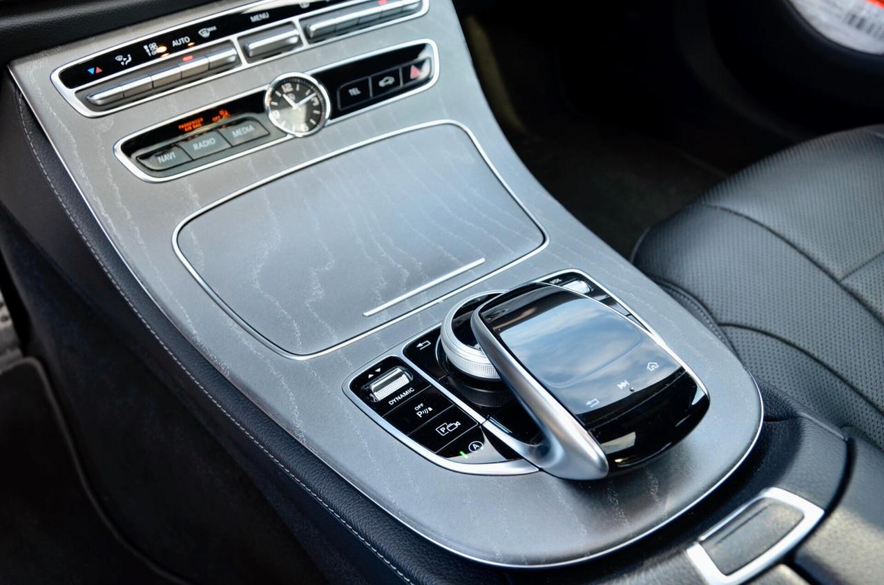 MERCEDES-BENZ CLS 400 COUPE PREMIUM PLUS 4MATIC 340cv AUTO, SERVICE MERCEDES, UFF ITALIANA, TETTO, BURMESTER, MULTIBEAM, RETROCAMERA, PELLE, PERMUTE