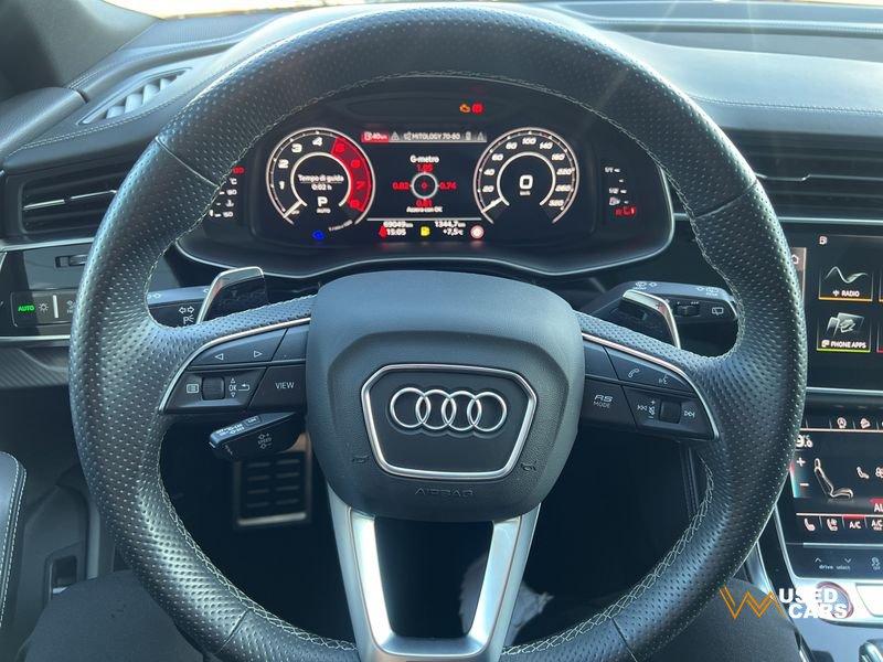Audi Q8 RS TFSI V8 quattro tiptronic
