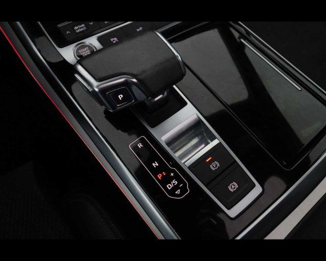 AUDI Q7 55 TFSI quattro tiptronic