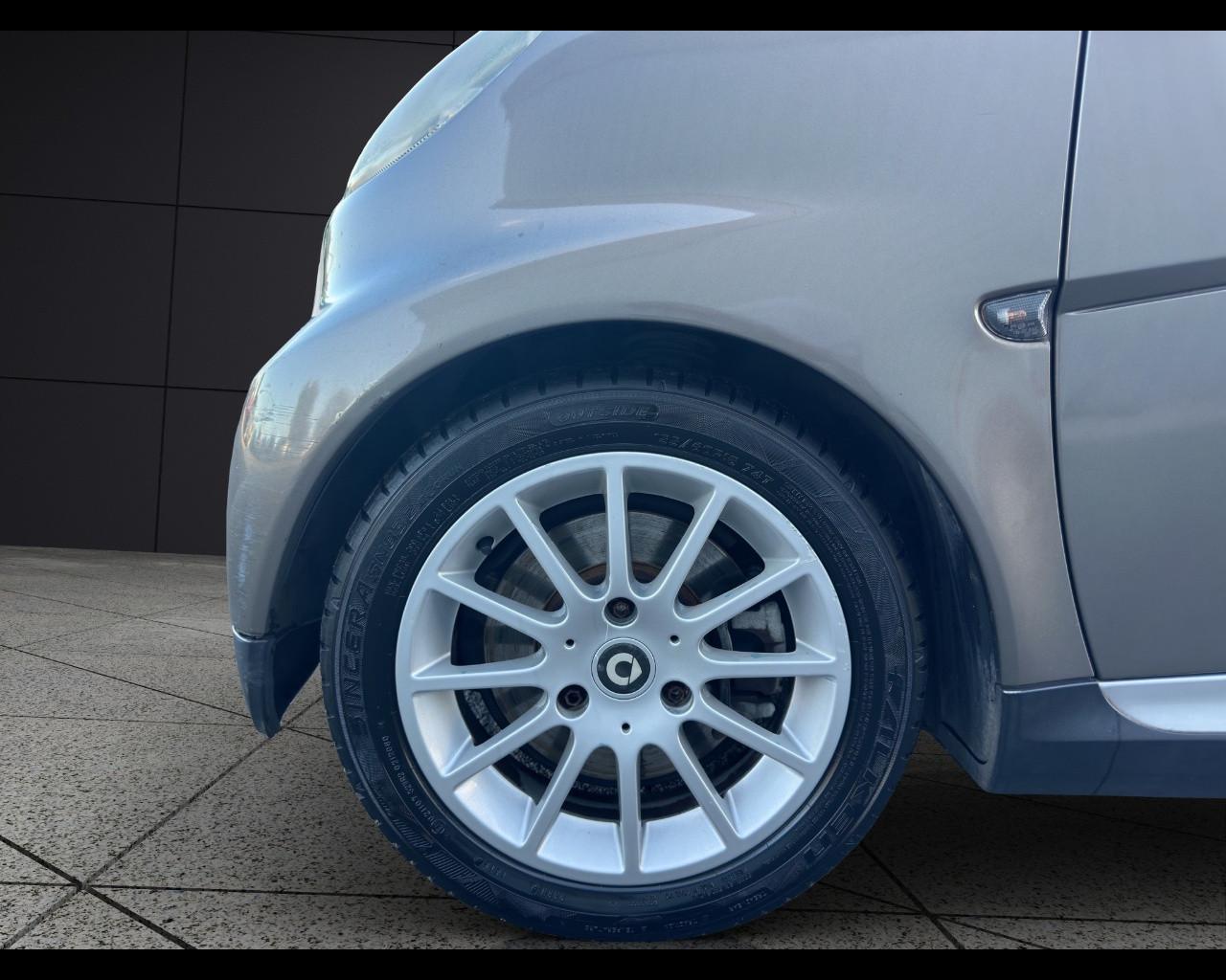 SMART fortwo 2ª serie - fortwo 1000 52 kW MHD coupé passion