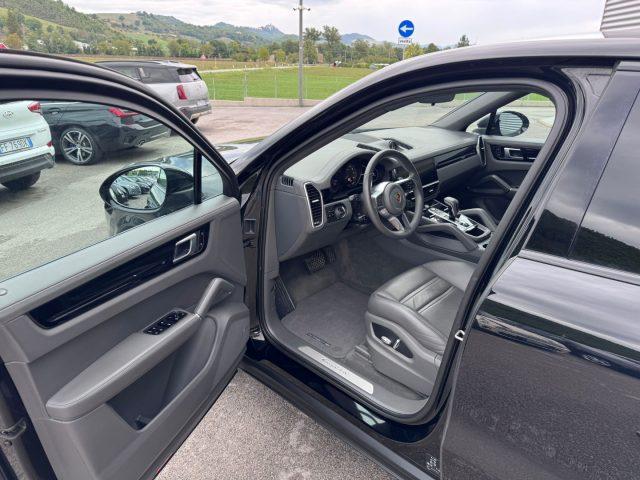 PORSCHE Cayenne Coupé 3.0 V6 E-Hybrid PASM PANO BOSE IVA ESPOSTA