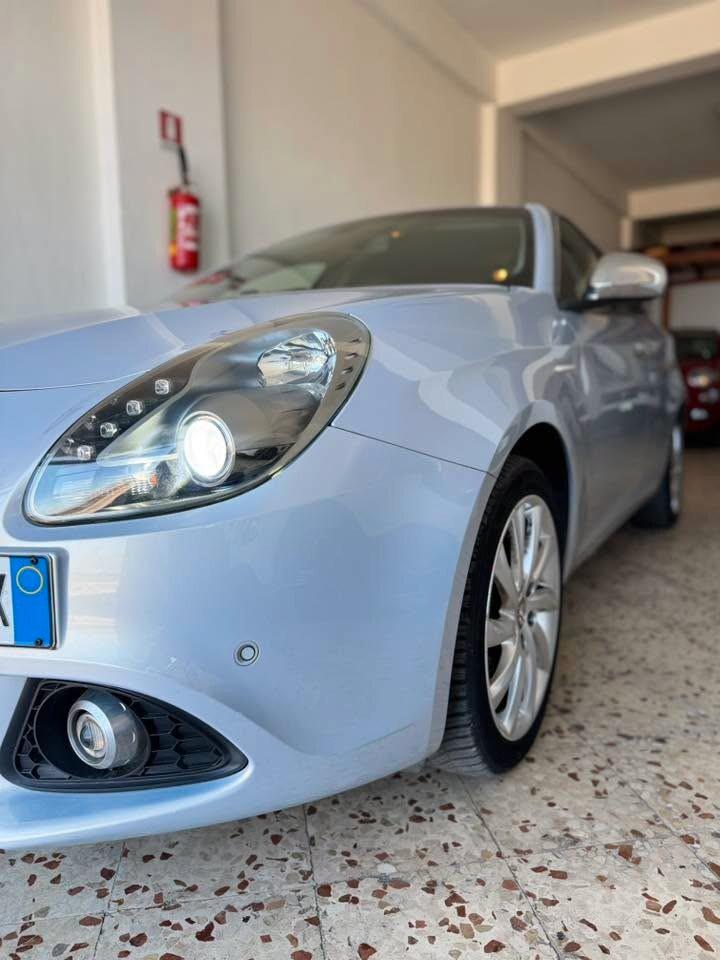 Alfa Romeo Giulietta 1.6 JTDm-2 105 CV Exclusive