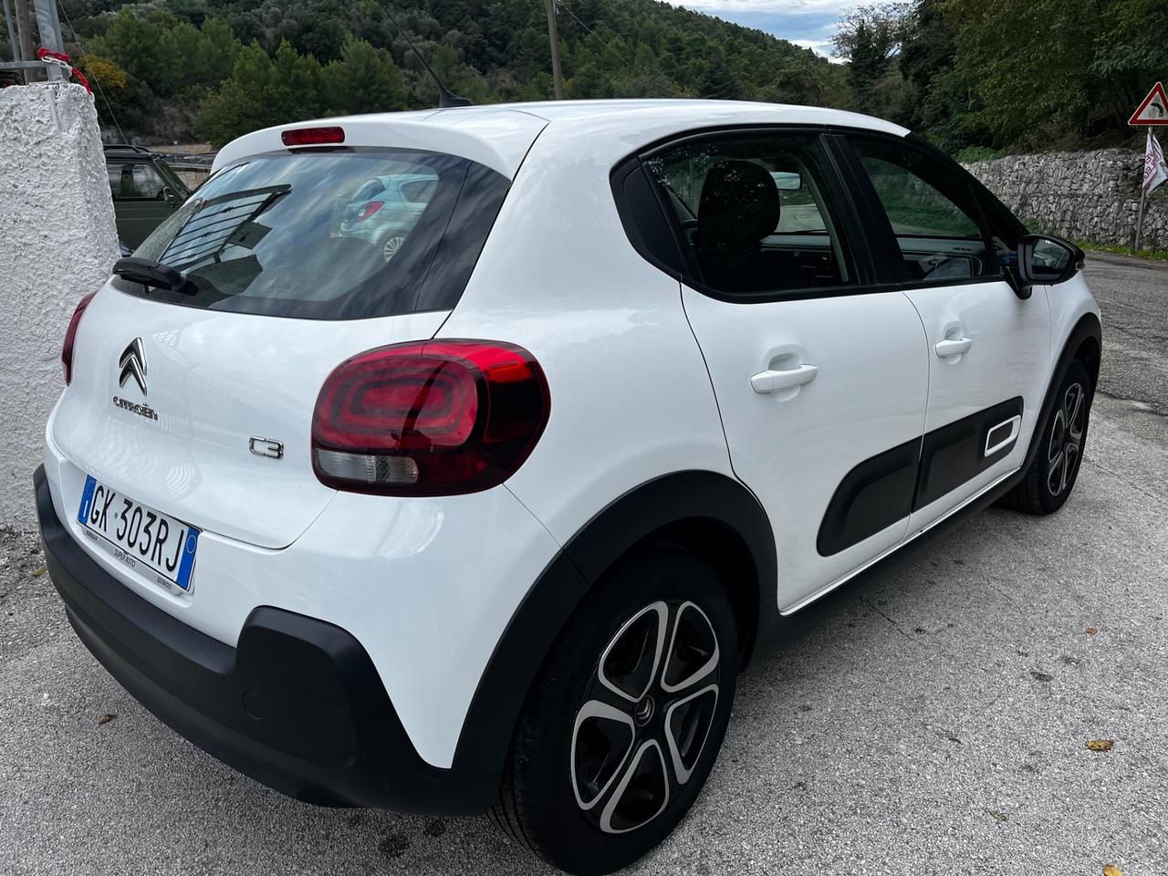 Citroen C3 BlueHDi 100 S&S Shine Pack