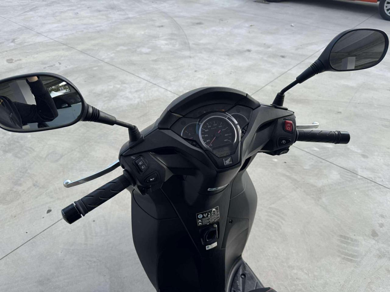 Honda SH 300 i Sport 15500 KM UNIPRO-2020