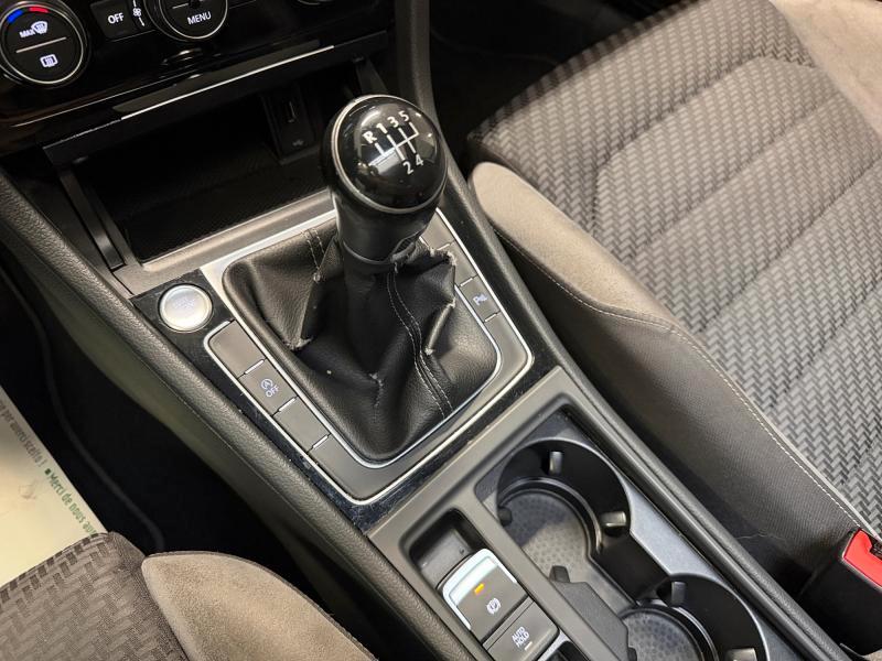 Volkswagen Golf 5 Porte Golf 5p 1.6 tdi Highline 115cv R-Line