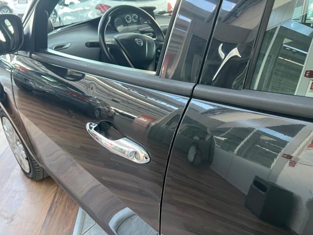 LANCIA Ypsilon 1.2 69 CV 5 porte S&S Silver - OP. SETTORE