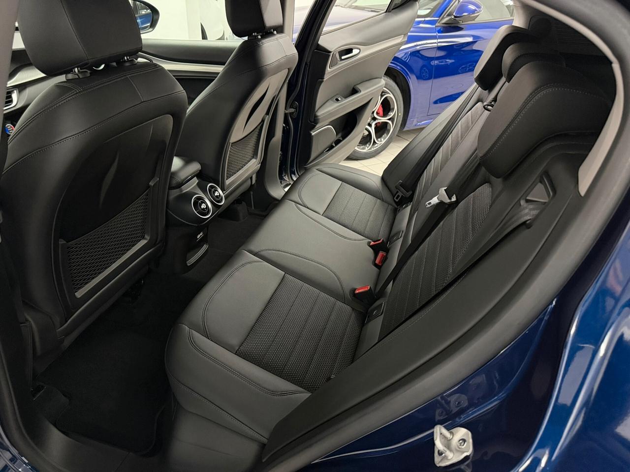 Stelvio 2.2 TD 190 CV SPRINT Q4 DISTRIBUZIONE ESEGUITA PERFETTA UNICO PROPRIETARIO TAGLIANDATA