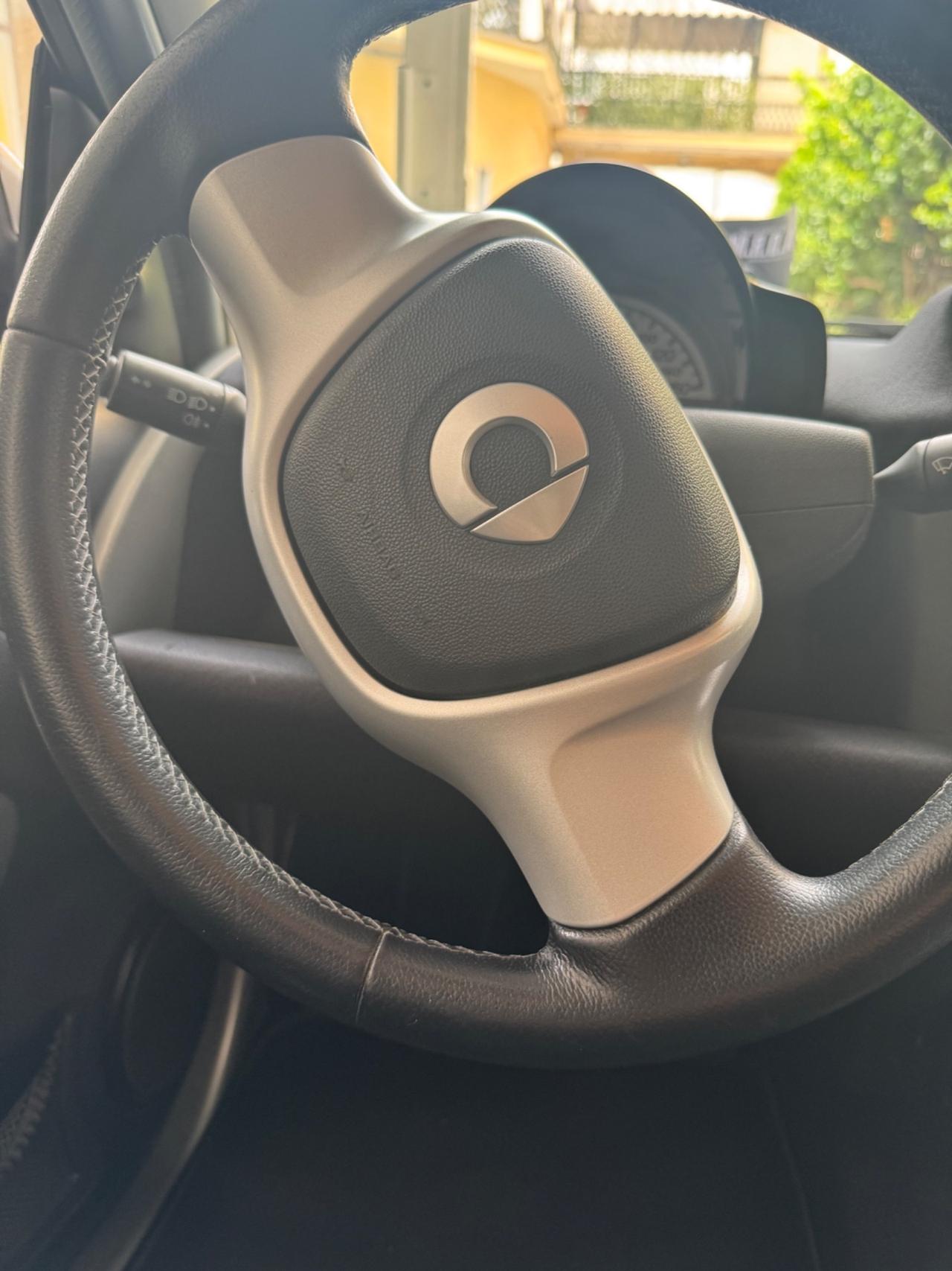 Smart ForTwo 1000 52 kW MHD coupé passion