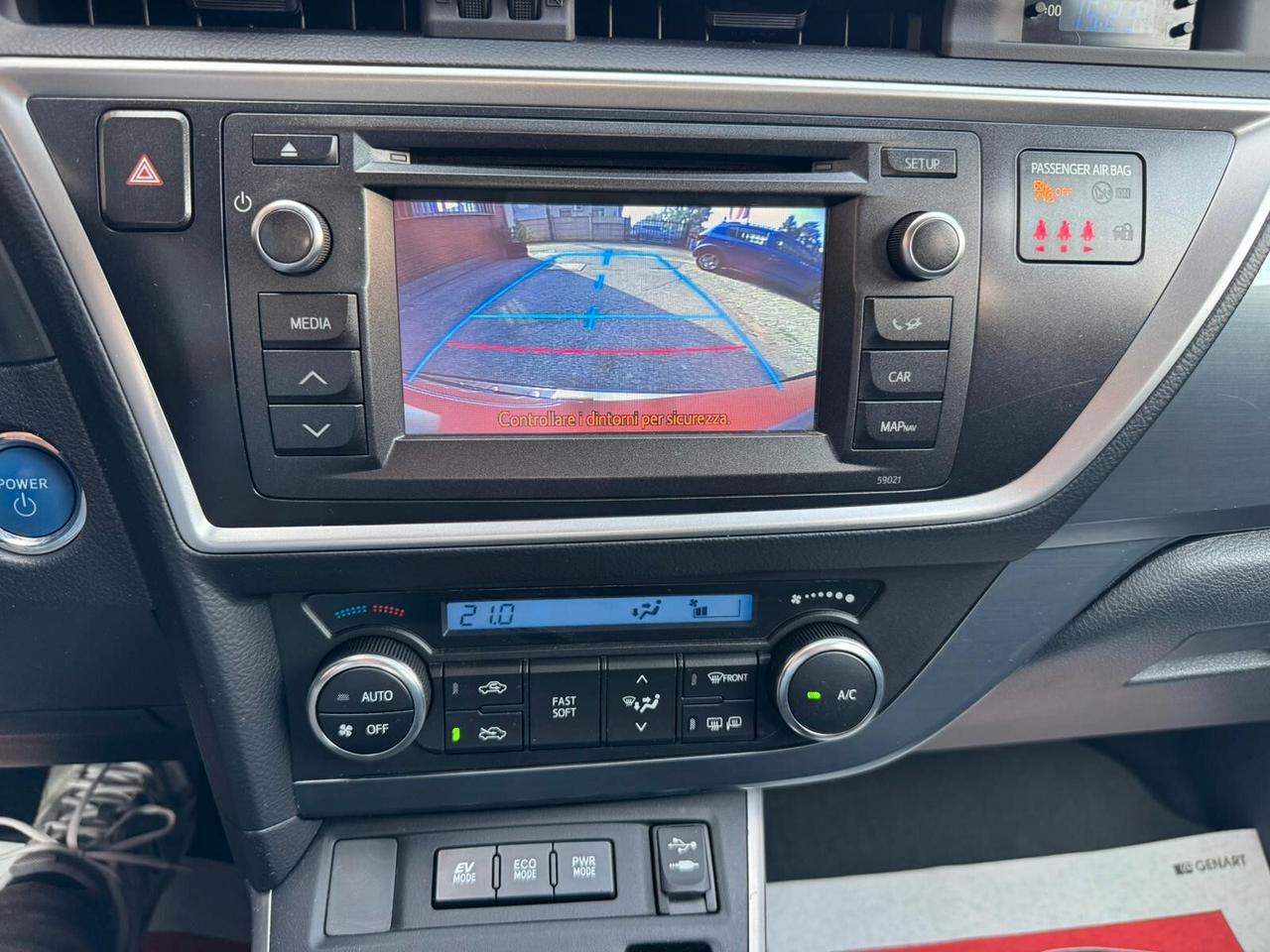 Toyota Auris Touring Sports 1.8 Hybrid Lounge