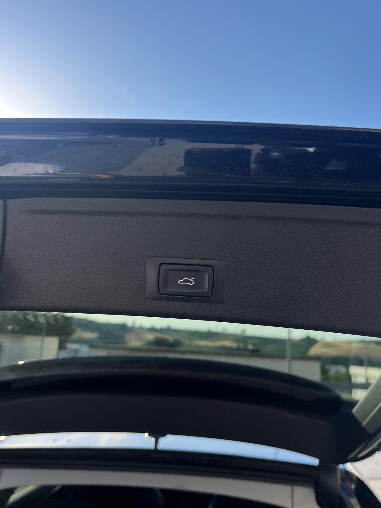 Audi A4 35 TDI S tronic line edition