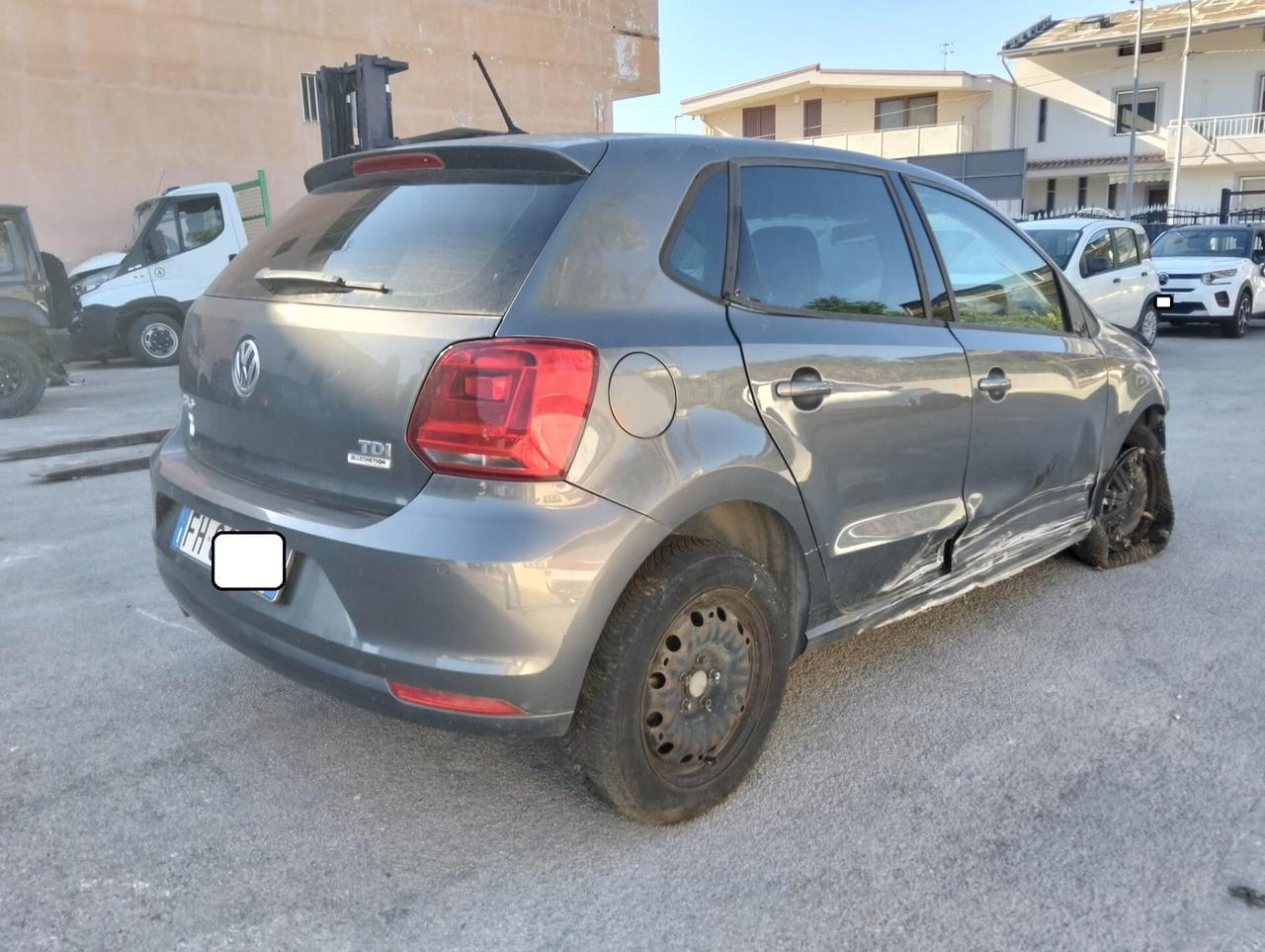 VW Polo 1.4 TDI 90cv DSG 2017 SINISTRATA