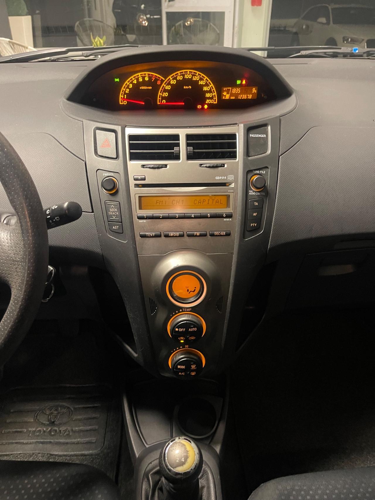 Toyota Yaris 1.3 5 porte Sol