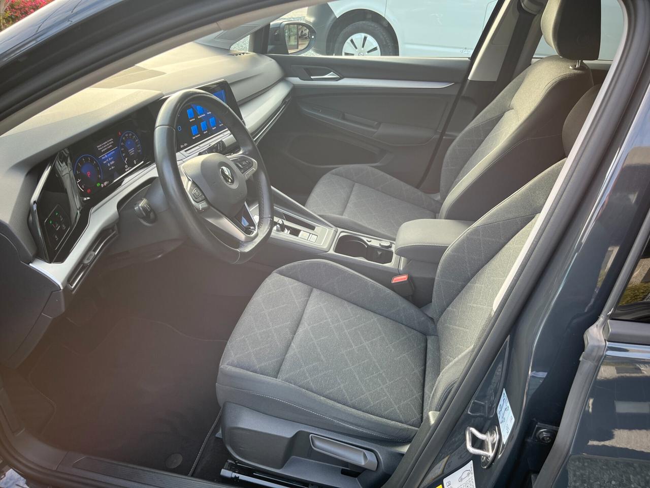 Volkswagen Golf 1.0 TSI EVO Life NEOPATENTATI