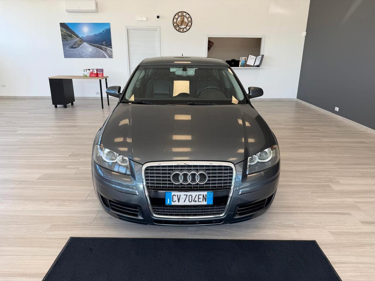 Audi A3 2.0 16V FSI Attraction