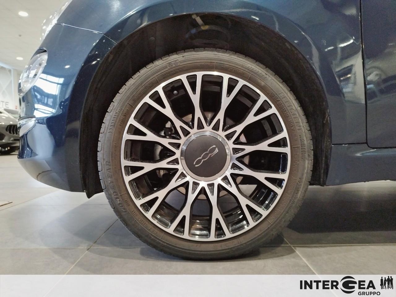 FIAT 500C 1.0 hybrid Dolcevita 70cv