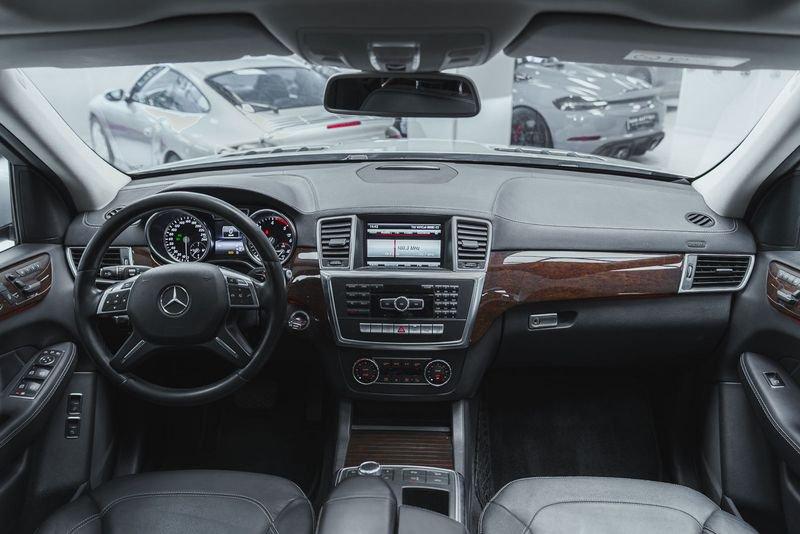 Mercedes-Benz GLE MERCEDES- BENZ GL 350d *7 POSTI* *AMG LINE*