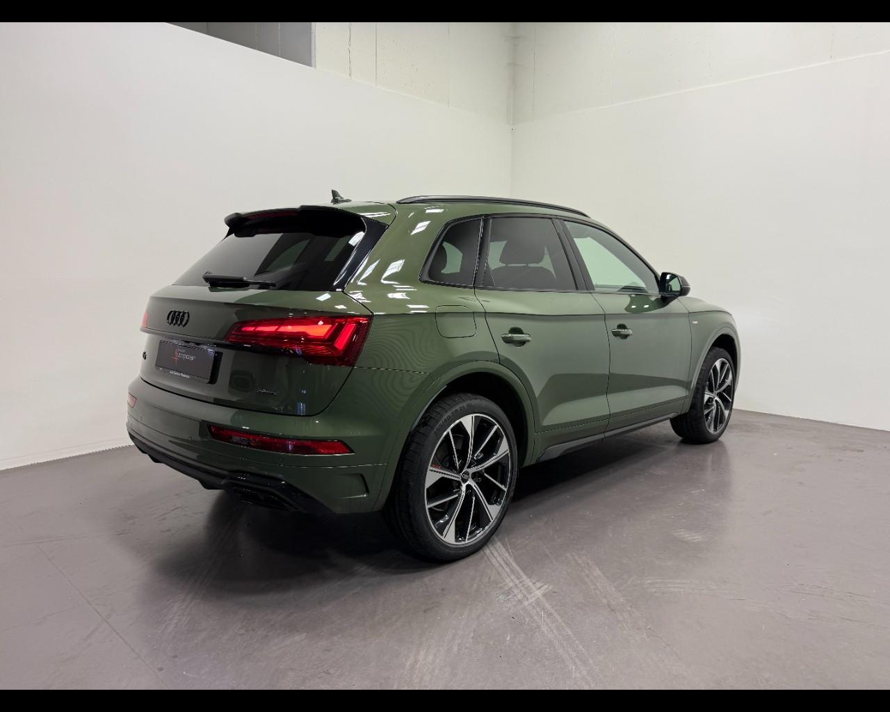 AUDI Q5 40 TDI MHEV QUATTRO S-TRONIC IDENTITY BLACK