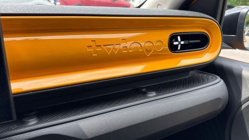 Renault Twingo Renault E-Tech electric techno 80 cv urban range