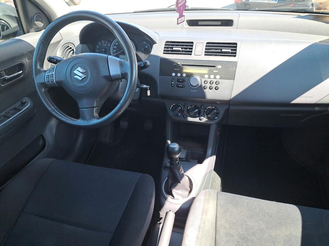 Suzuki Swift 1.3 5p. GLX