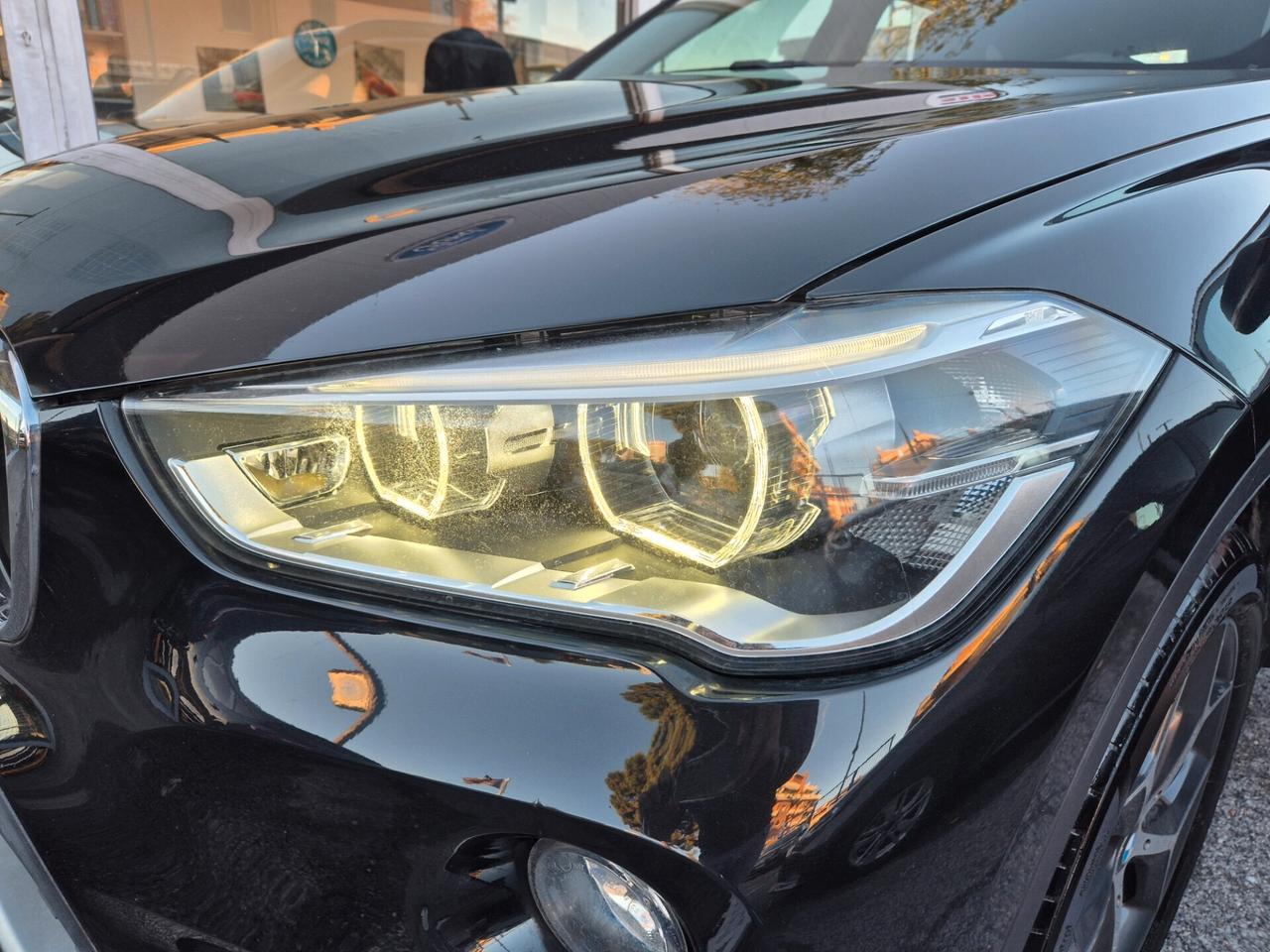 Bmw X1 sDrive18d xLine LED PELLE 18