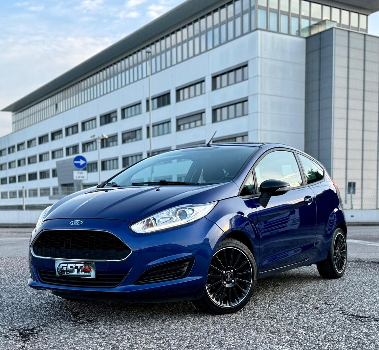 Ford Fiesta 1.5 TDCi 95CV 3 porte Black & White Edition