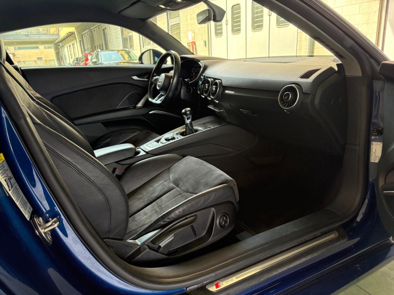 Audi TT Coupé 2.0 TDI ultra S line