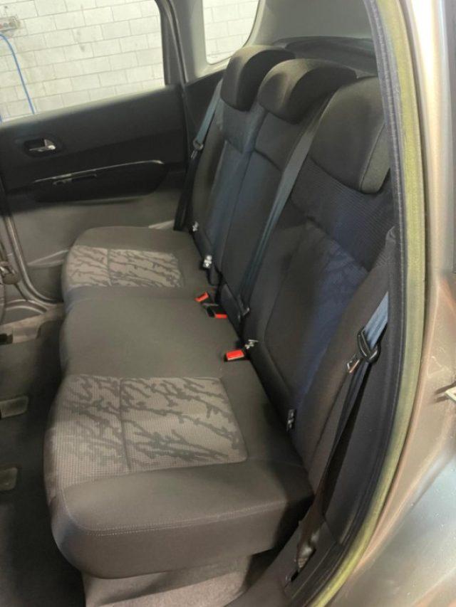 PEUGEOT 3008 1.6 HDi 112CV Tecno