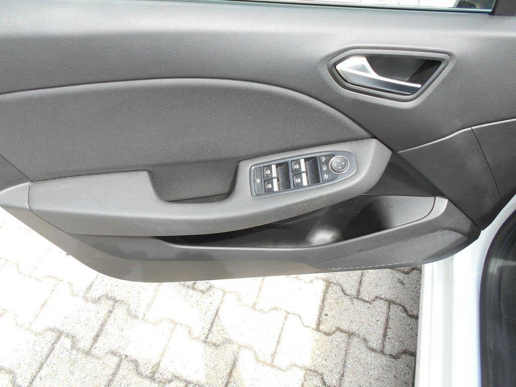 Renault Clio 5 Porte 1.6 Hybrid Intens E-Tech Auto