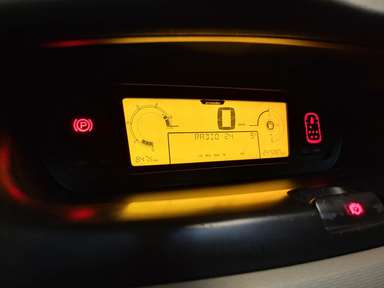 Citroen C4 1.6 HDi 110CV FAP Elegance