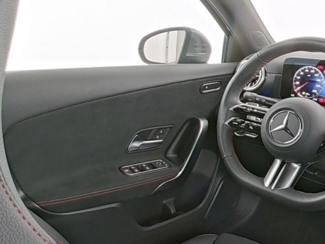 MERCEDES-BENZ A 180 Automatic AMG Line Advanced Plus