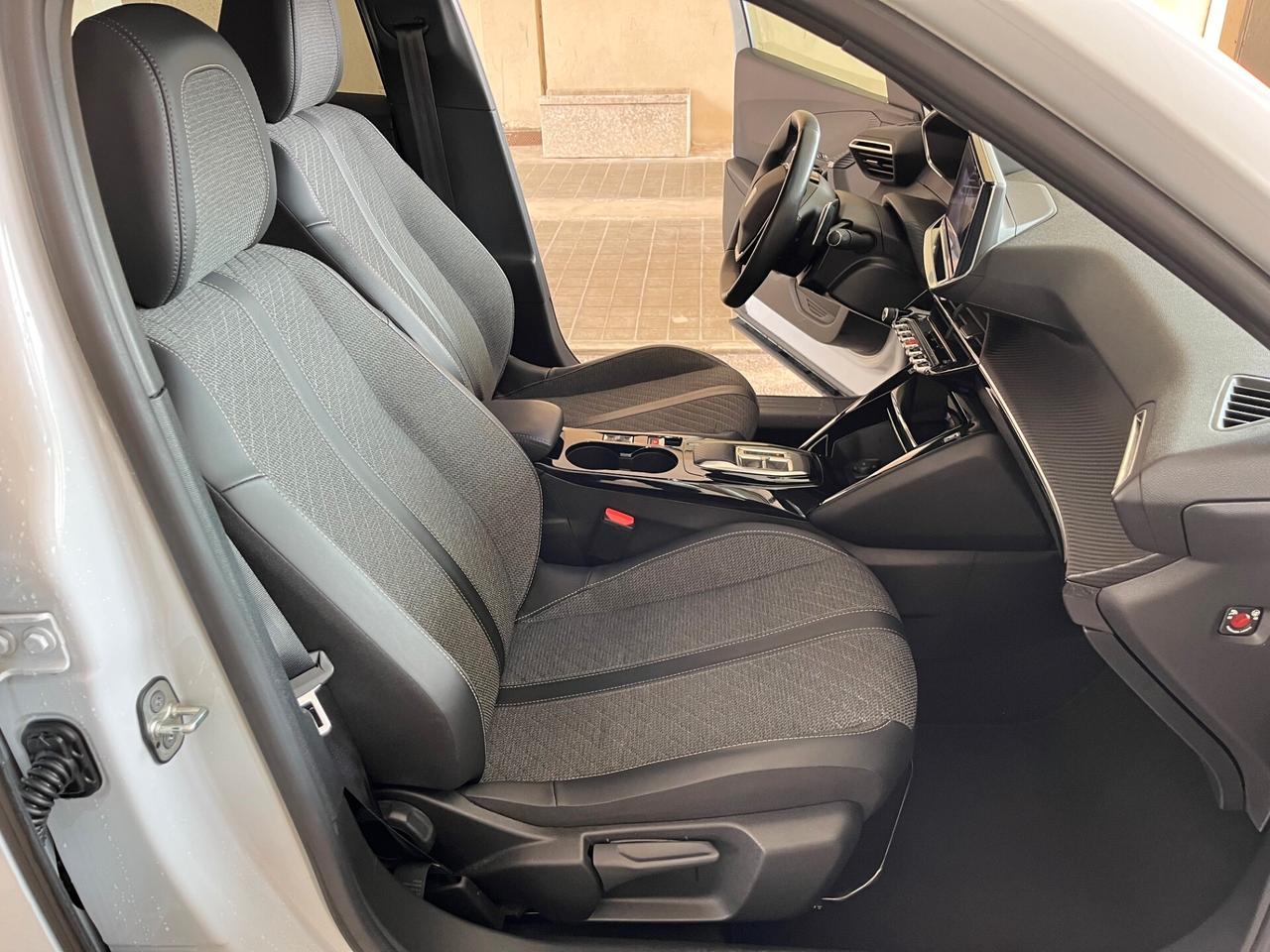 Peugeot 2008 BlueHDi 130 S&S EAT8 Allure