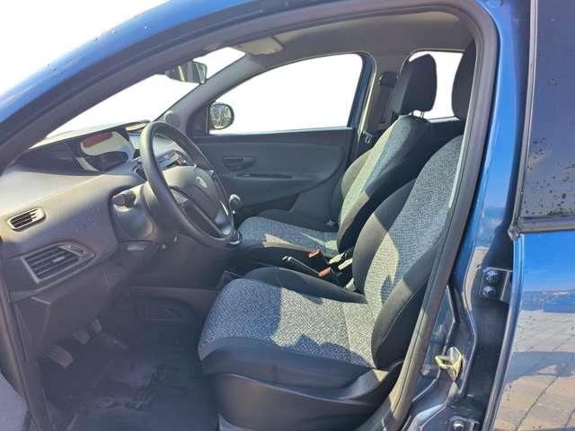 Lancia Ypsilon 1.0 firefly hybrid Silver s&s 70cv