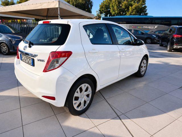 TOYOTA Yaris 1.0 5 Porte Lounge Retrocamera Neo Patentati