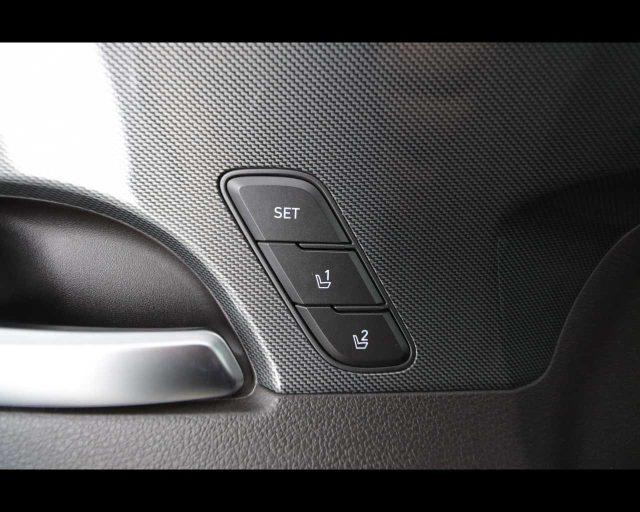 HYUNDAI Santa Fe 1.6 T-GDI PHEV 4WD AT 7 posti XCLASS
