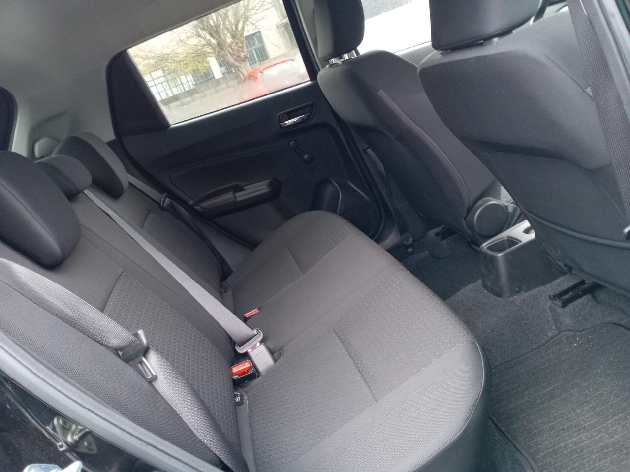 Suzuki Swift 1.2 Hybrid Top