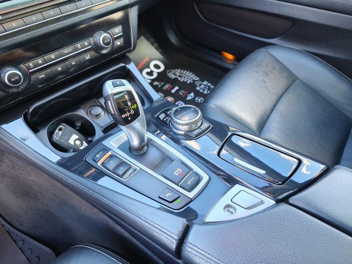 BMW Serie 5 Touring 520d Luxury Pelle Tetto LED