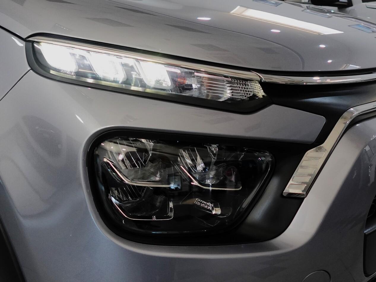 Citroen C3 1.2 PureTECH 110 CV SHINE