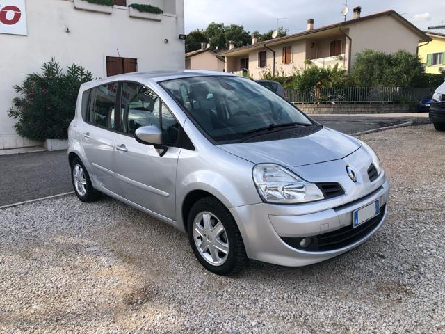 RENAULT Grand Modus 1.5 dCi 85CV OK NEOPATENTATI