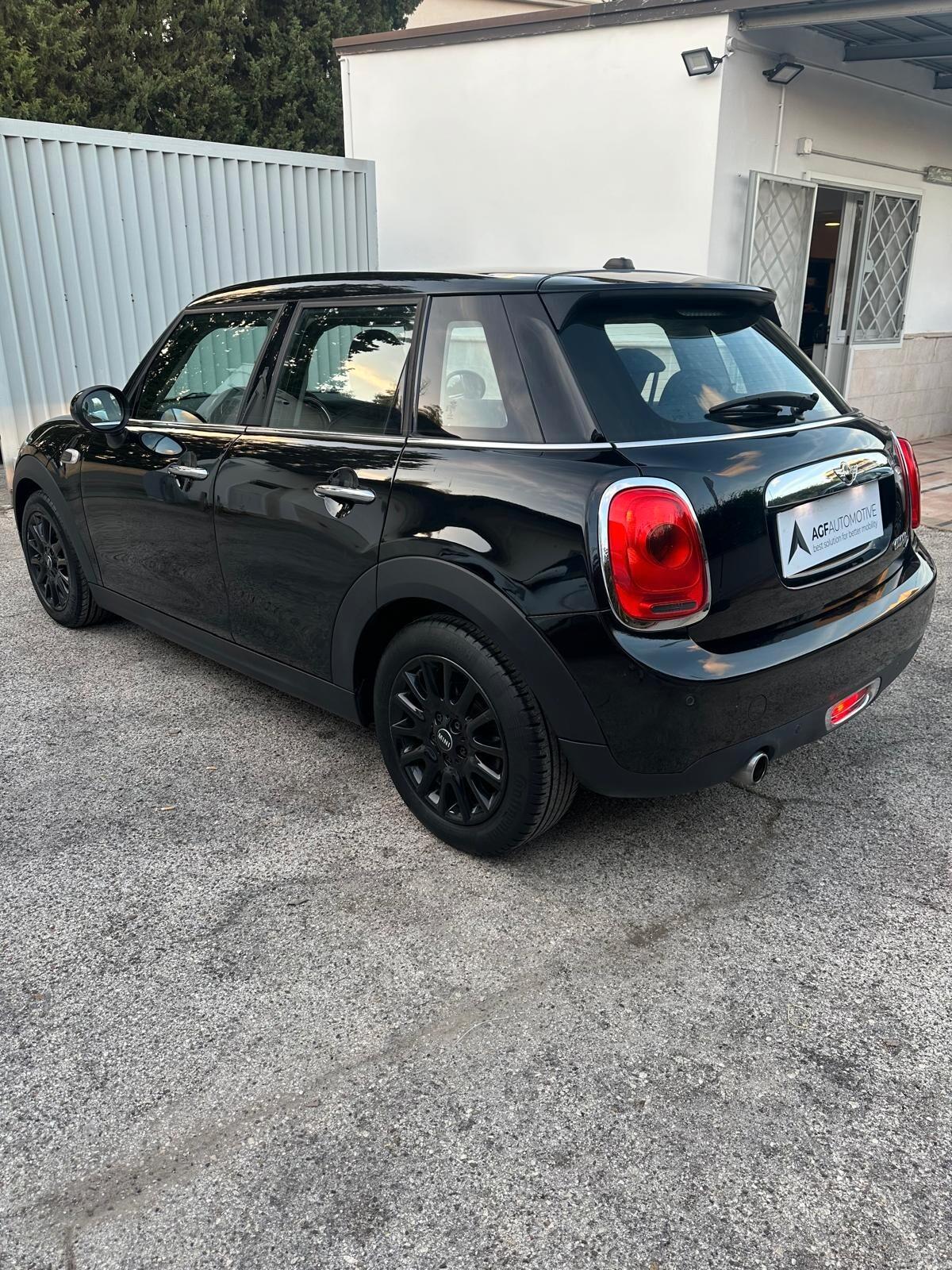 Mini Mini 1.5 Cooper D Business 5 porte