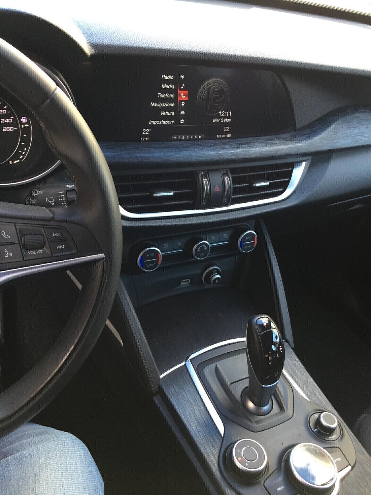 Alfa Romeo Stelvio 2.2 Turbodiesel 160 CV AT8 RWD Business