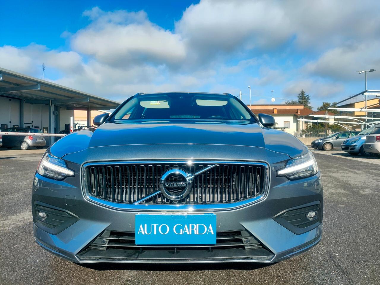 Volvo V60 B4 Geartronic Momentum Business Pro